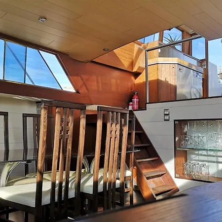 Le Bateau Ivre ボルドー