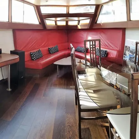 Le Bateau Ivre Botel Bordeaux